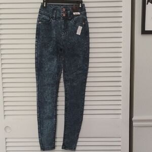 No Boundaries Women's Blue Denim Jeans